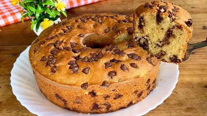 Lanches: Bolo Caseiro Simples e Fofinho com Gotas de Chocolate Veja 