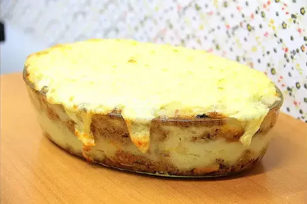 Receitas Fáceis: Carne Moída com Purê de Batatas no Forno, Delícia Caseira para Toda a Família 