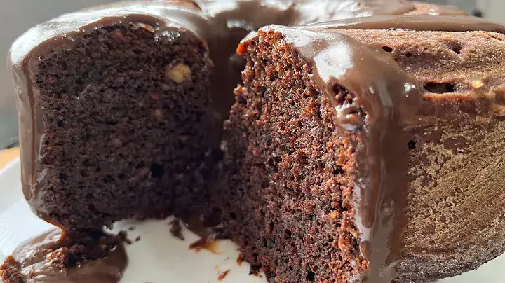 Bolo de Café com Chocolate e Castanhas: Receita Fácil e Deliciosa