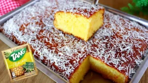 Bolo de Abacaxi com Tang: Fácil, Fofo e Gostoso