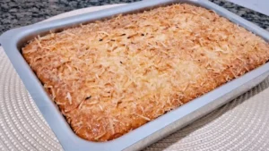 Bolo de Coco Super Fofo: A Receita Simples Que Vai Encantar Seu Café da Manhã