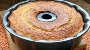 Bolo de Limão Fofinho: A Receita Que Vai Encantar Seus Convidados