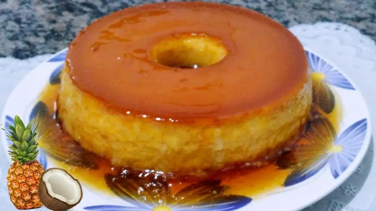 Pudim de Abacaxi com Coco: Uma Sobremesa Cremosa e Fácil de Fazer