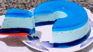Sobremesa Colorida de Gelatina e Creme: Super Simples e Deliciosa para as Crianças