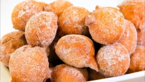 Bolinho de Chuva Fácil: Receita que Vai Combinar com o seu Cafezinho