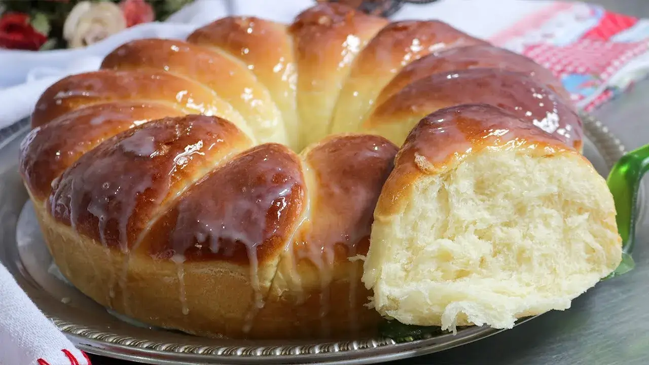 Pão Caseiro Super Macio e Fofinho: Só 1 Ovo e Sem Precisar Sovar