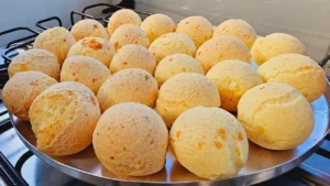Pão de Queijo com Polvilho Doce: Fácil, Rápido e Sempre Fofinho já Faça