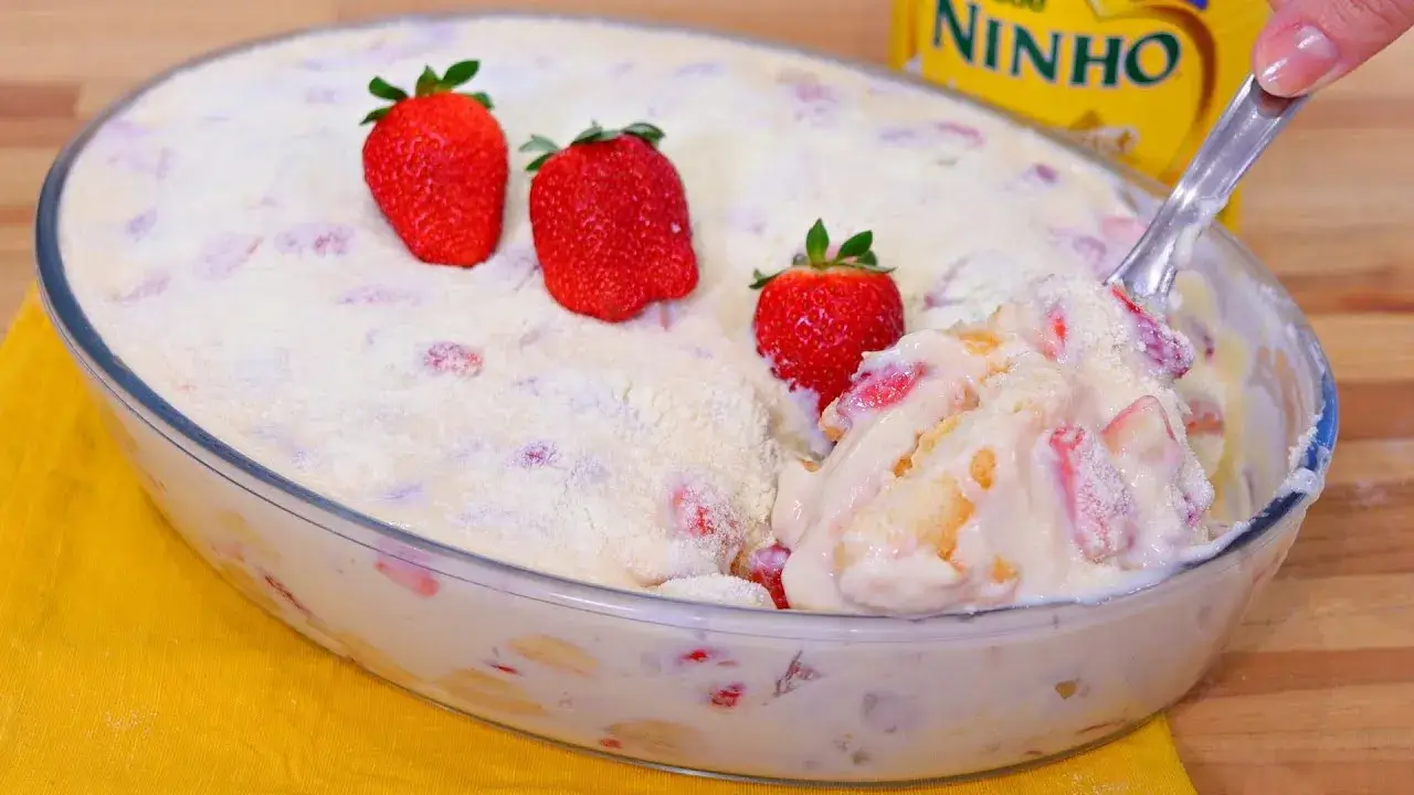Pavê de Leite Ninho com Morango: Sobremesa Cremosa e Fácil de Preparar