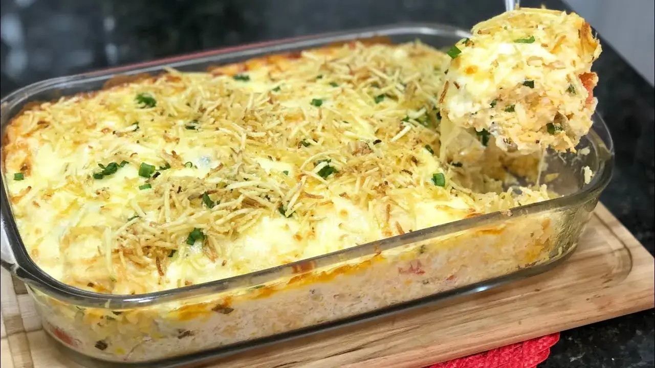 Arroz Fricassé de Frango: Transforme Sobras em uma Delícia Cremosa