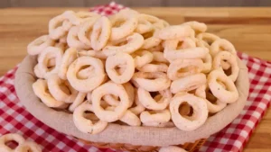 Biscoito de Polvilho Temperado: Crocante e Caseiro Que Não Murcha