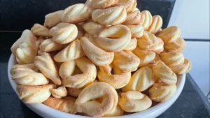 Biscoito de Queijo Quebra Quebra: Aprenda a Fazer Esse Crocante e Saboroso Petisco em Casa