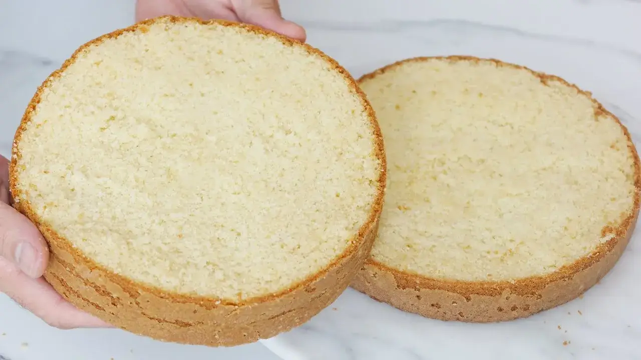Massa de Bolo Profissional Fofinha e Perfeita: O Segredo Revelado