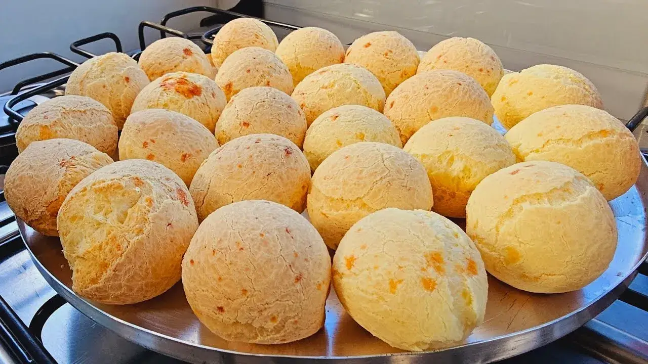 Pão de Queijo com Polvilho Doce: Fácil, Crocante e Delicioso