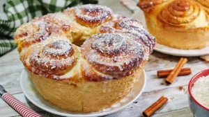 Rosca Caseira de Leite Condensado: Receita Molhadinha e Fácil de Fazer em Casa