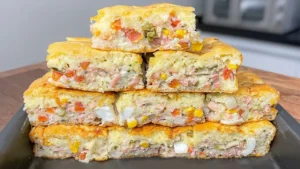 Torta de Liquidificador com Recheio Caprichado: Perfeita para um Lanche Rápido