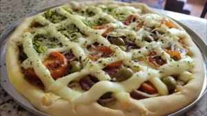 Aprenda a Fazer Pizza Caseira Fácil com Massa Fina e Crocante Igual à Pizzaria
