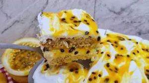 Bolo Gelado de Maracujá com Coco: A Receita que Vai Surpreender no Sabor Veja