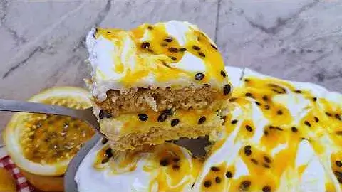 Bolo Gelado de Maracujá com Coco: A Receita que Vai Surpreender no Sabor Veja
