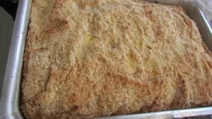 Cuca de Banana Caseira: Receita Fácil e Saborosa Para o Cafezinho