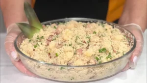 Farofa de Abacaxi com Bacon: Um Toque Doce e Molhadinho no Seu Churrasco