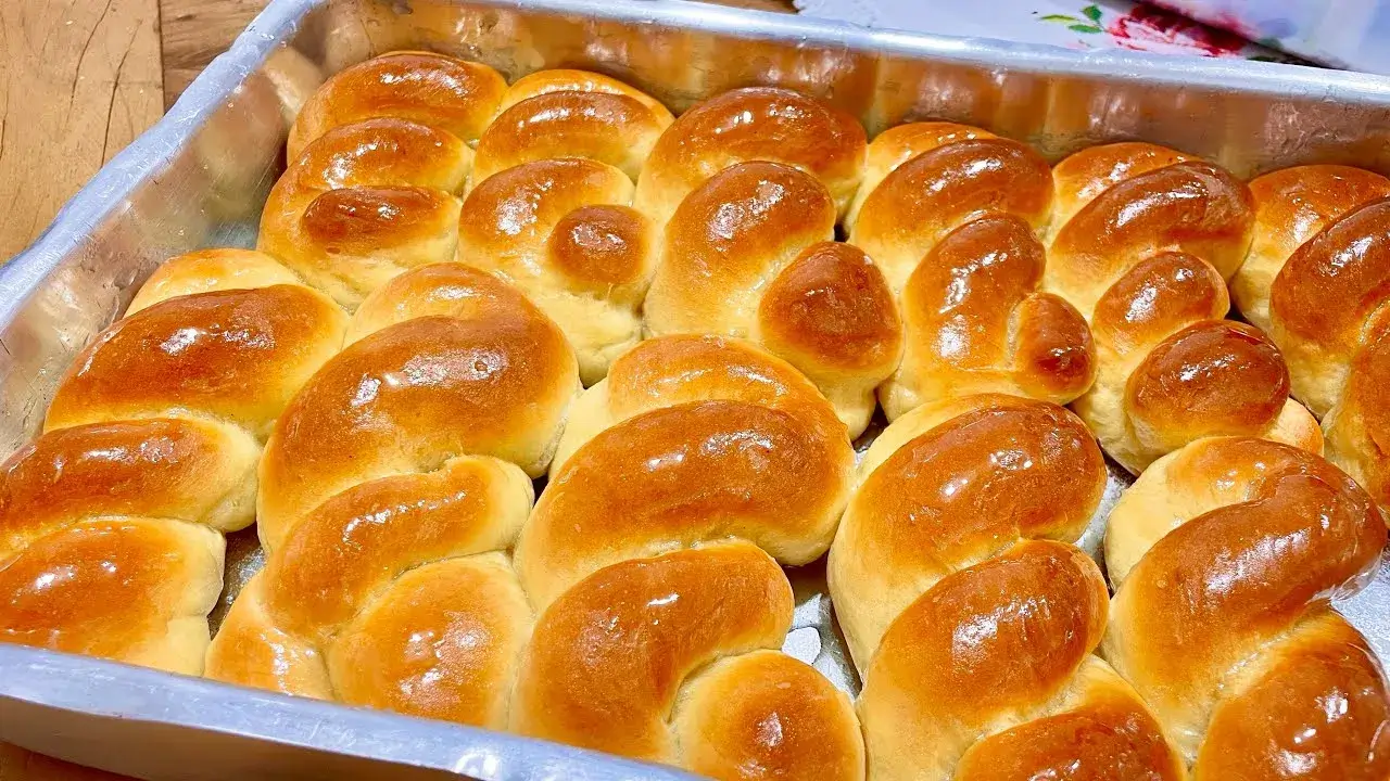 Pão Doce Fácil: Aprenda a Fazer o Seu em Casa