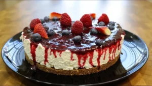 Cheesecake de Frutas Vermelhas: Receita Fácil e Deliciosa só Faça