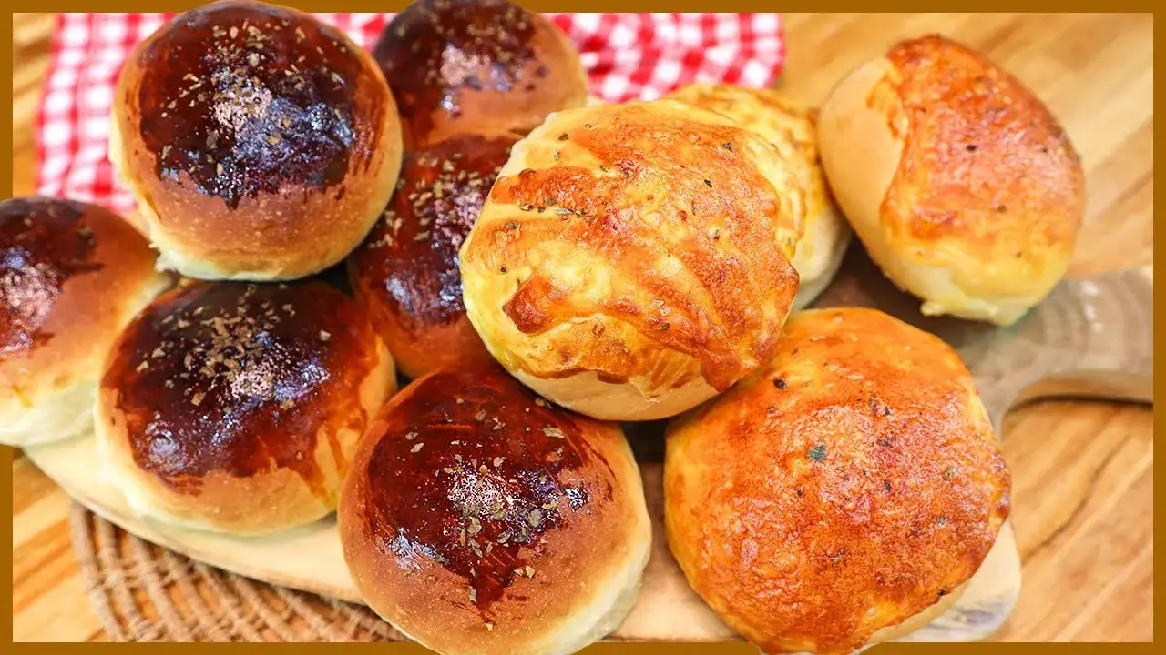 Pão de Cebola: Receita Fácil e Tradicional de Pão Macio