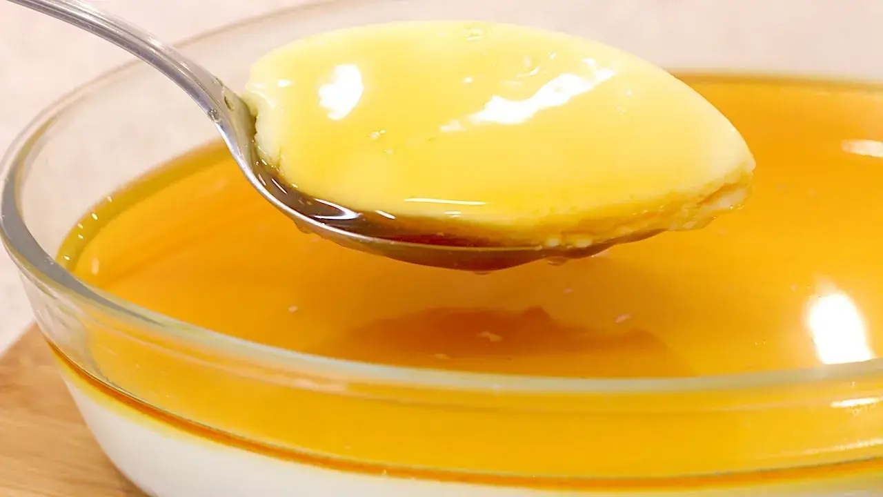 Sobremesa de Baunilha com Calda de Açúcar: Sobremesa Simples Que Derrete Na Boca