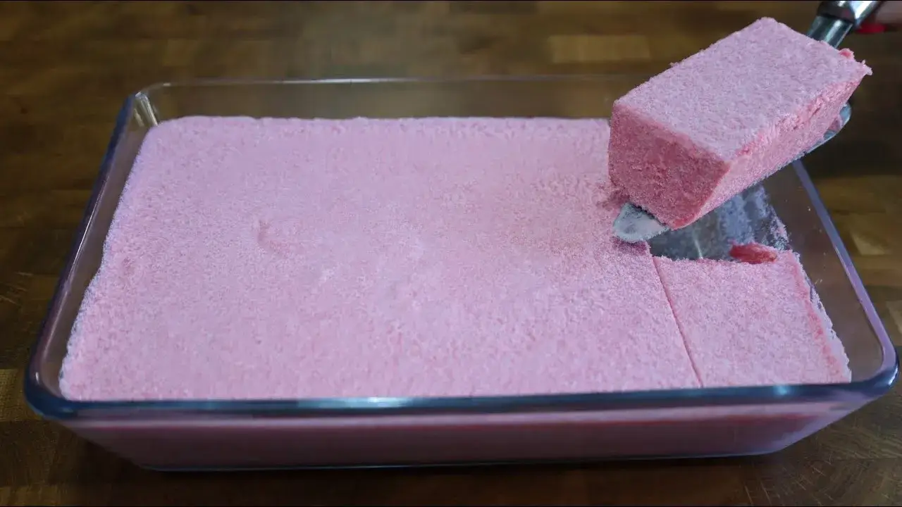 Sobremesa de Morango Com Dois Ingredientes Fica Uma Delícia e é Muito Fácil de Fazer