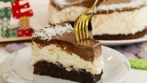 Torta Prestígio com Brownie e Coco Fresco Sem Leite Condensado