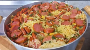 Arroz com Salsicha: Receita Rápida, Simples e Econômica
