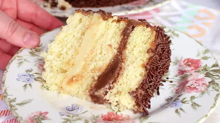 Bolo Dois Amores: Receita Completa com Brigadeiro Branco e Chocolate