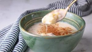 Como Fazer Canjica Cremosa com Paçoca: Receita Fácil e Tradicional