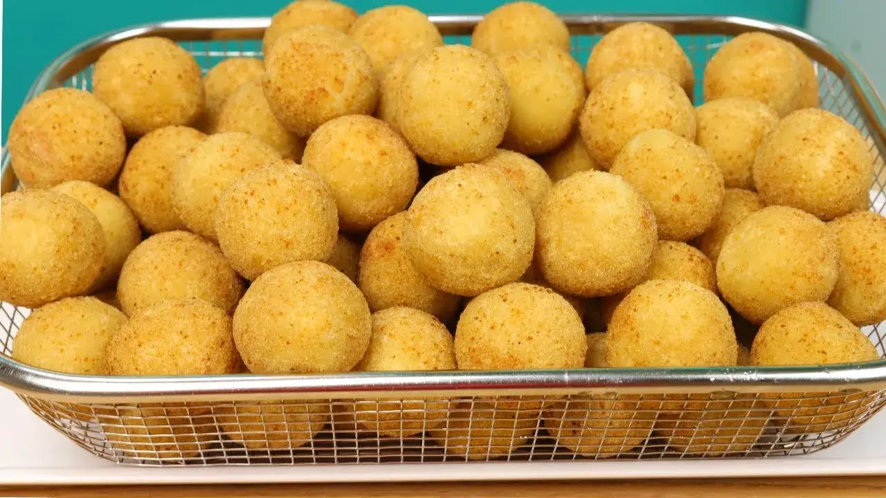 Bolinha de Queijo Crocante para Vender ou para o Lanche da Tarde
