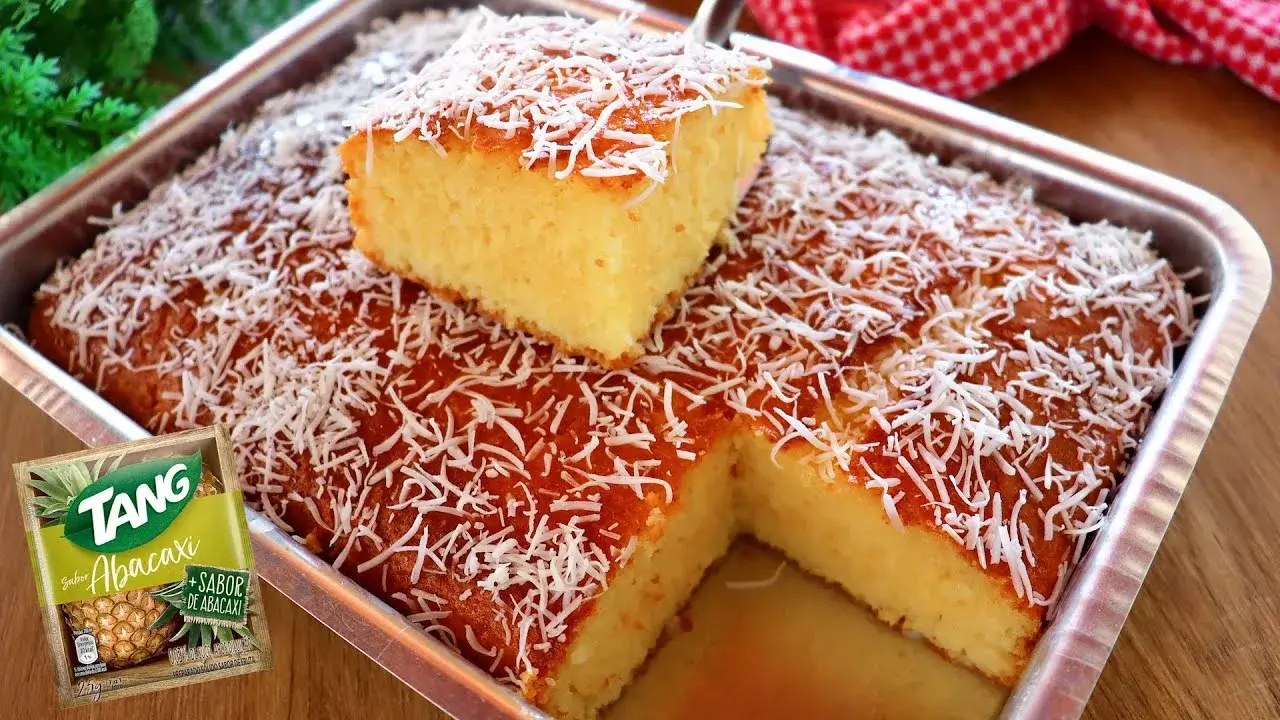 O bolo de abacaxi com Tang é uma opção prática e deliciosa para quem quer...