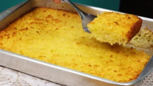 Bolo de Aipim com Coco para o seu Cafezinho da Tarde