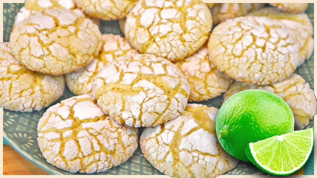 O biscoitinho craquelado de limão é uma opção deliciosa para servir em qualquer hora do...