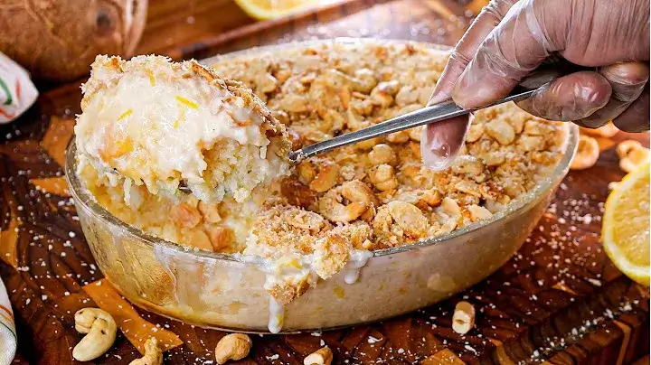 O bombocado tropical é uma receita deliciosa que combina bolo e sobremesa em uma textura...