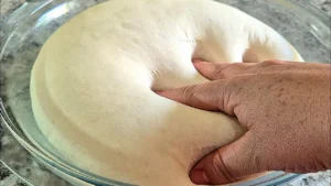 A massa para salgados assados é perfeita para preparar qualquer tipo de salgado, como esfirras,...