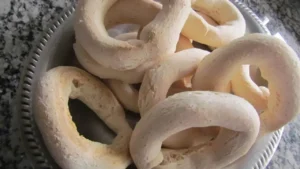 Rosquinha de Polvilho: Receita Fácil Para o Café