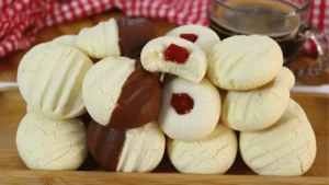 Sequilhos de Leite Condensado que Derretem na Boca: Receita Fácil com Apenas 3 Ingredientes