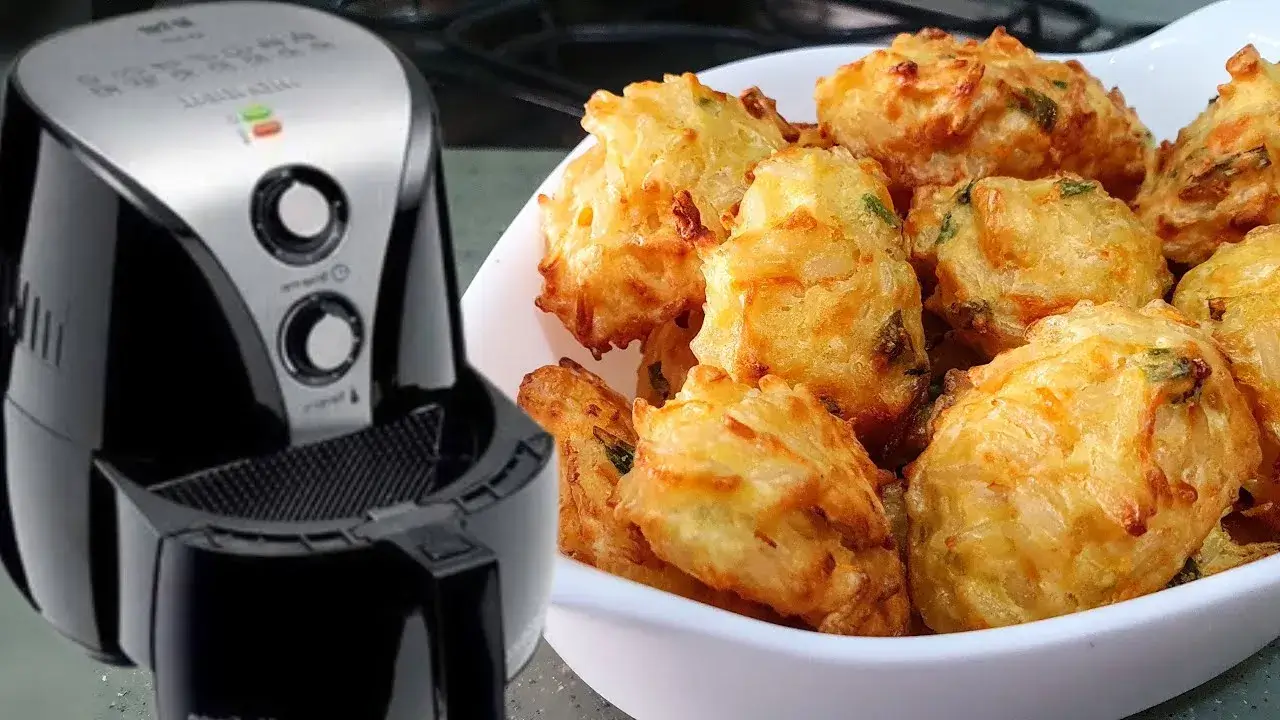 Bolinho de Arroz na Air Fryer fácil e crocante: Aproveite o arroz de ontem com muito sabor