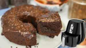 Bolo de chocolate na AirFryer que fica pronto em 20 minutos e é super fofinho