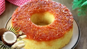 Bolo de mandioca com coco fácil e delicioso