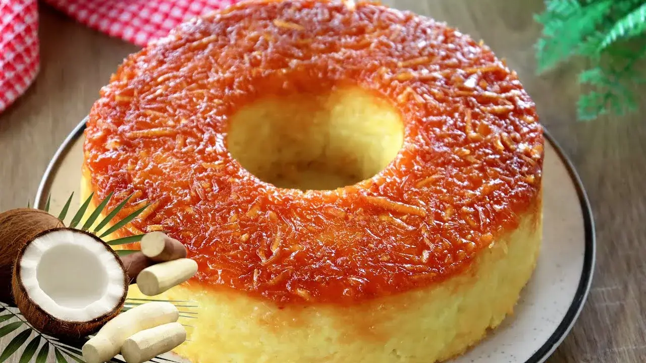Bolo de mandioca com coco fácil e delicioso