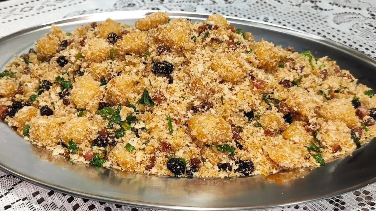 Farofa de Abacaxi com Bacon Crocante: Receita Deliciosa para o Fim de Ano