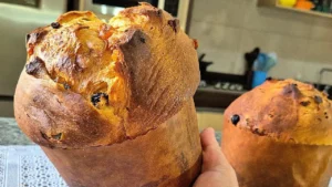 Panetone caseiro que dá super certo e fica com massa leve e desfiando