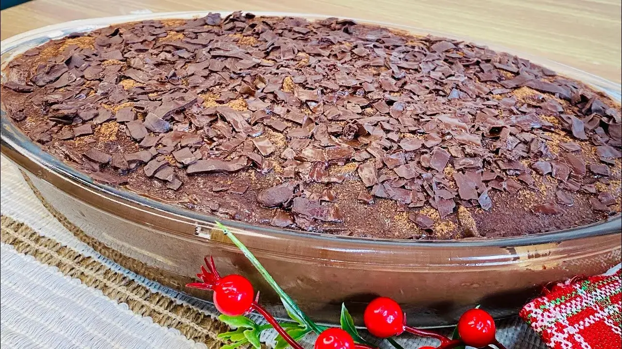 Pavê de Chocolate Cremoso: A sobremesa fácil que conquista qualquer mesa