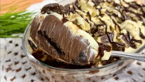 Pavê de Chocolate com Bolo e Creme Branco Tradicional