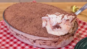 Pavetone tiramisu fácil para o Natal